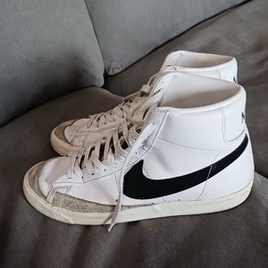 Nike blazers size 10.5